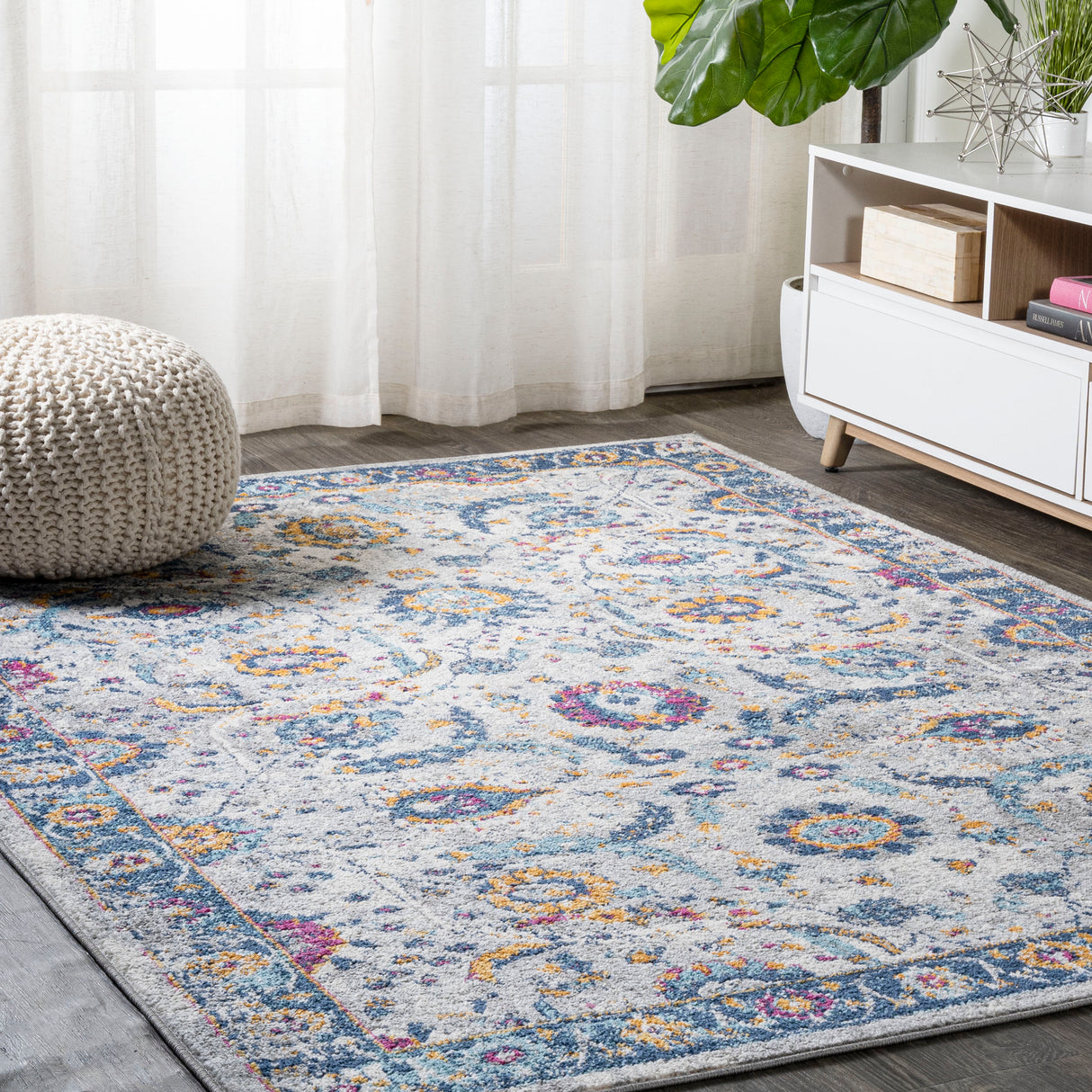 Izil-Modern-Persian-Area-Rug-Area-Rugs