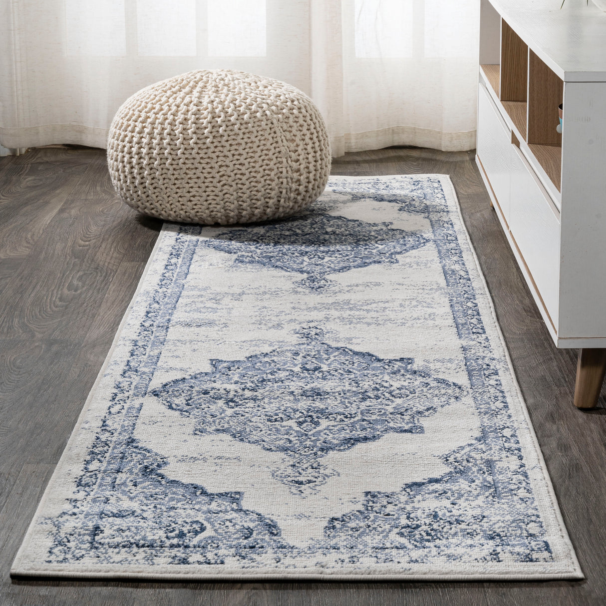 Alhambra Ornate Medallion Modern Runner Rug