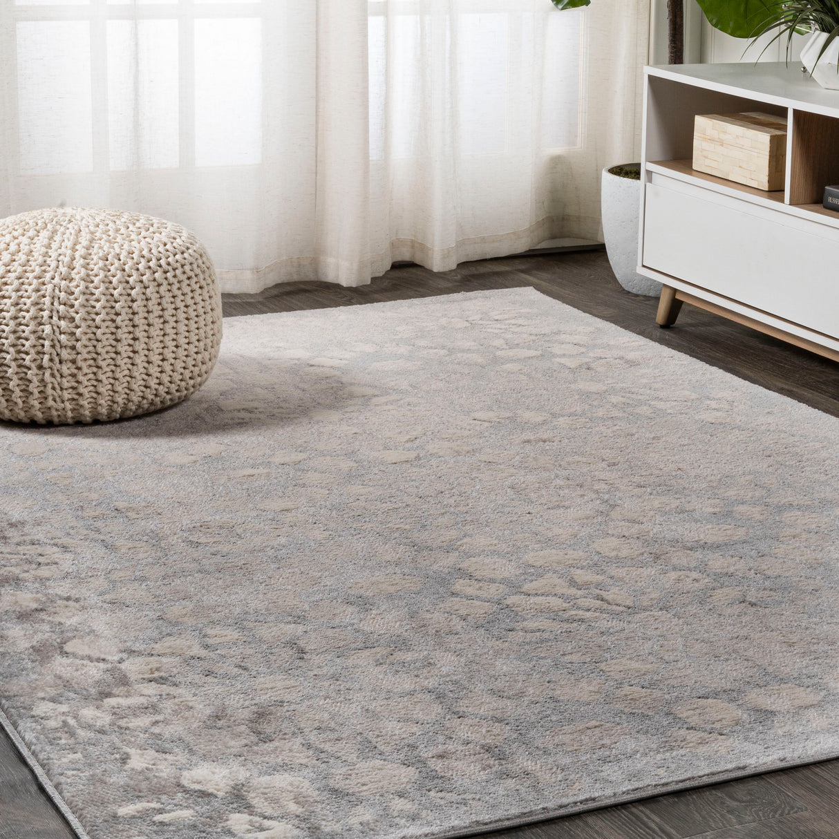 Roma-Ornate-Geometric-Tile-Area-Rug-Area-Rugs