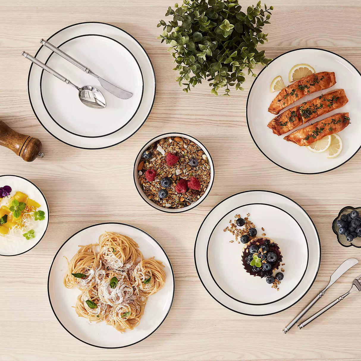 Mina 12 Piece Dinnerware Set