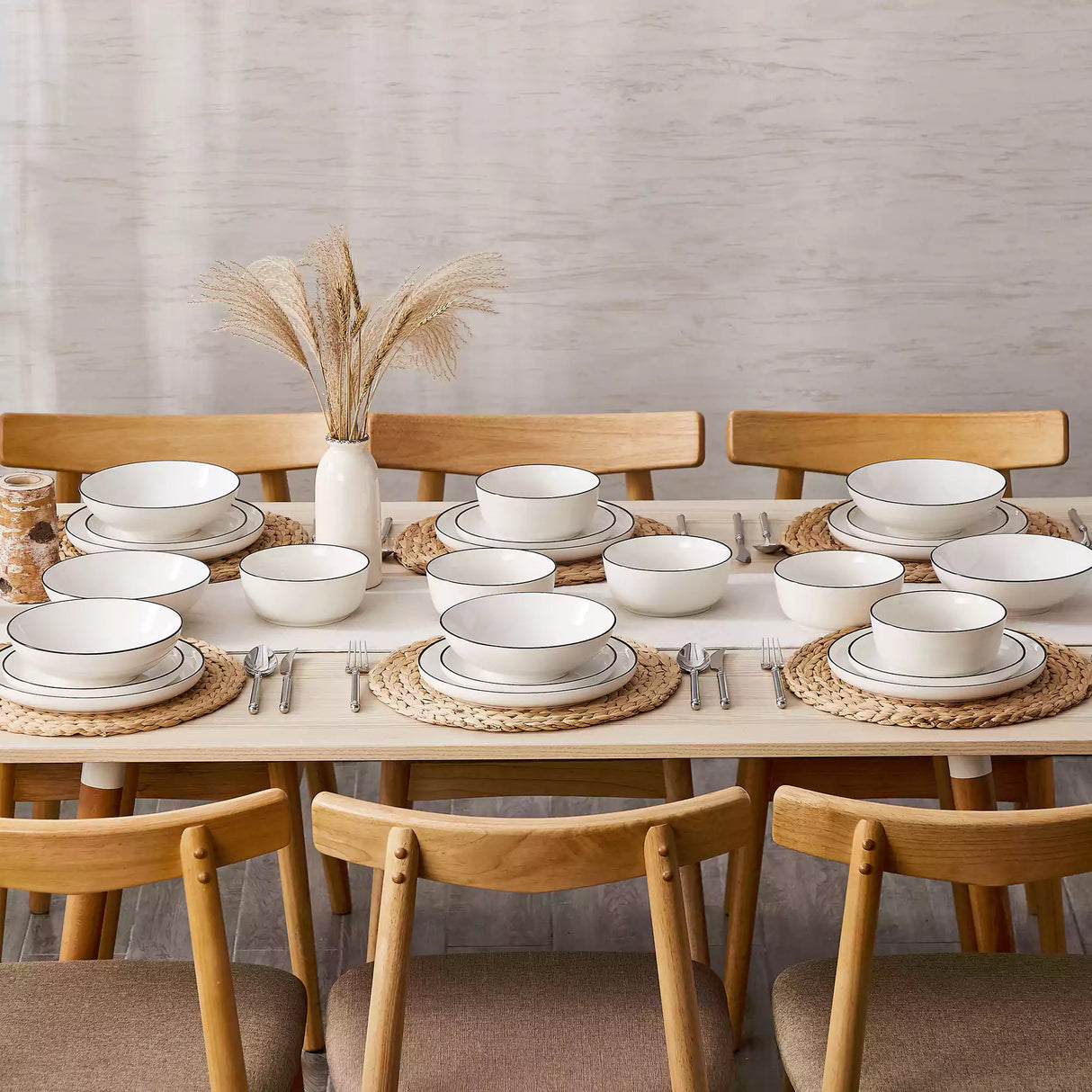 Mina 24 Piece Dinnerware Set