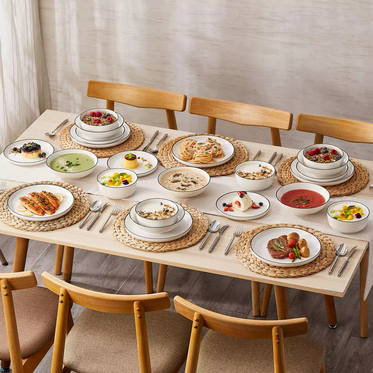 Mina 24 Piece Dinnerware Set
