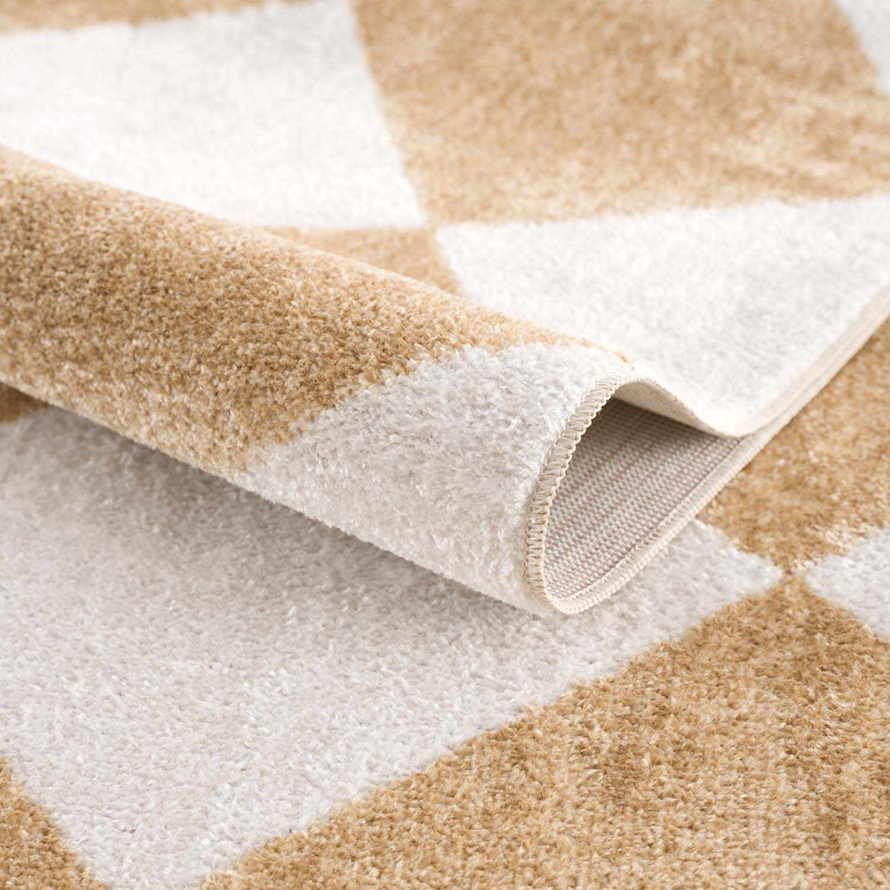 Ulric Light Brown Diamond Washable Area Rug