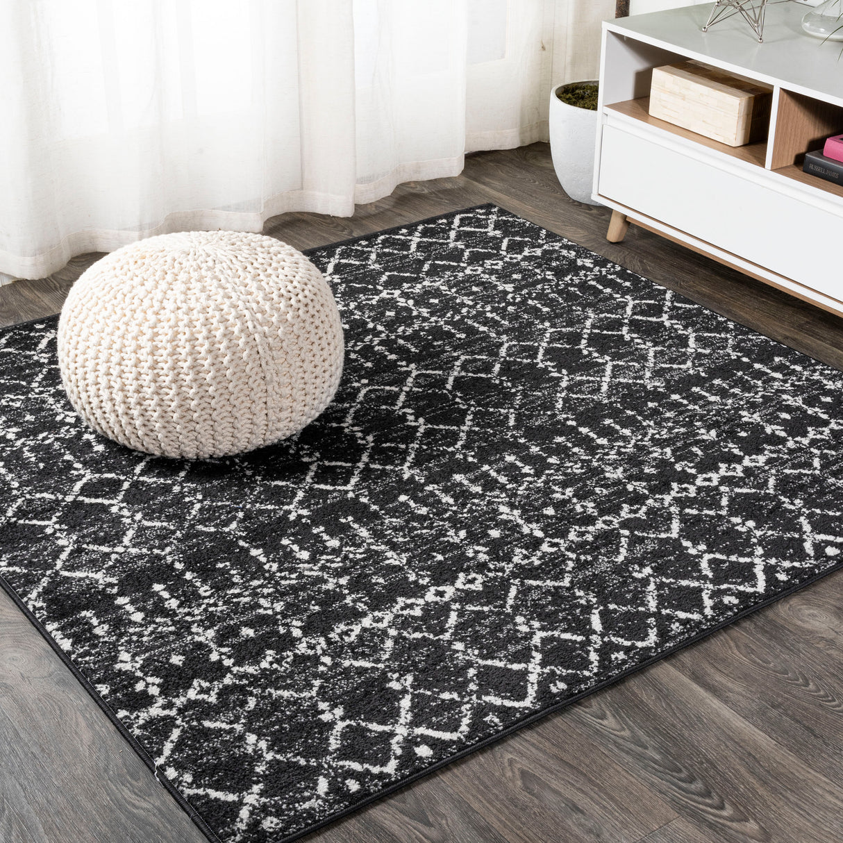 Moroccan-HYPE-Boho-Vintage-Diamond-Square-Area-Rug-Area-Rugs