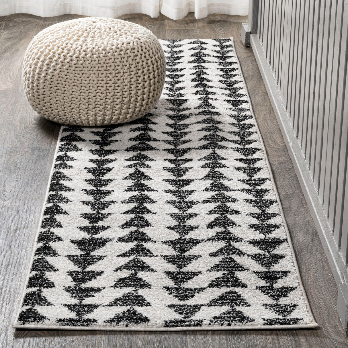 Aisha-Moroccan-Triangle-Geometric-Runner-Rug-Runner-Rugs
