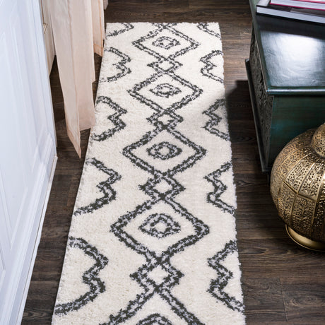 Deia-Moroccan-Style-Diamond-Shag-Runner-Rug-Runner-Rugs