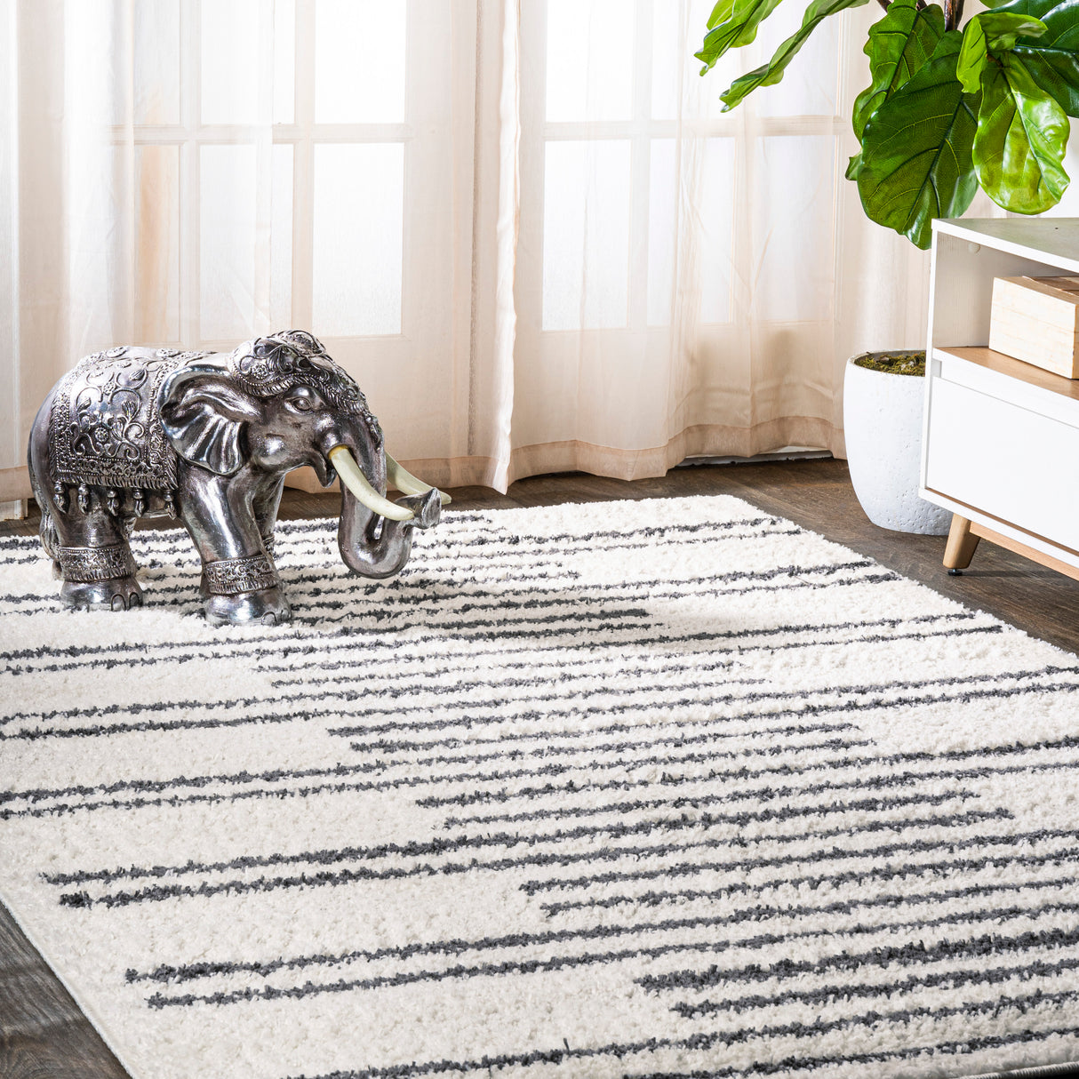 Petra-Stripe-Geometric-Shag-Area-Rug-Area-Rugs