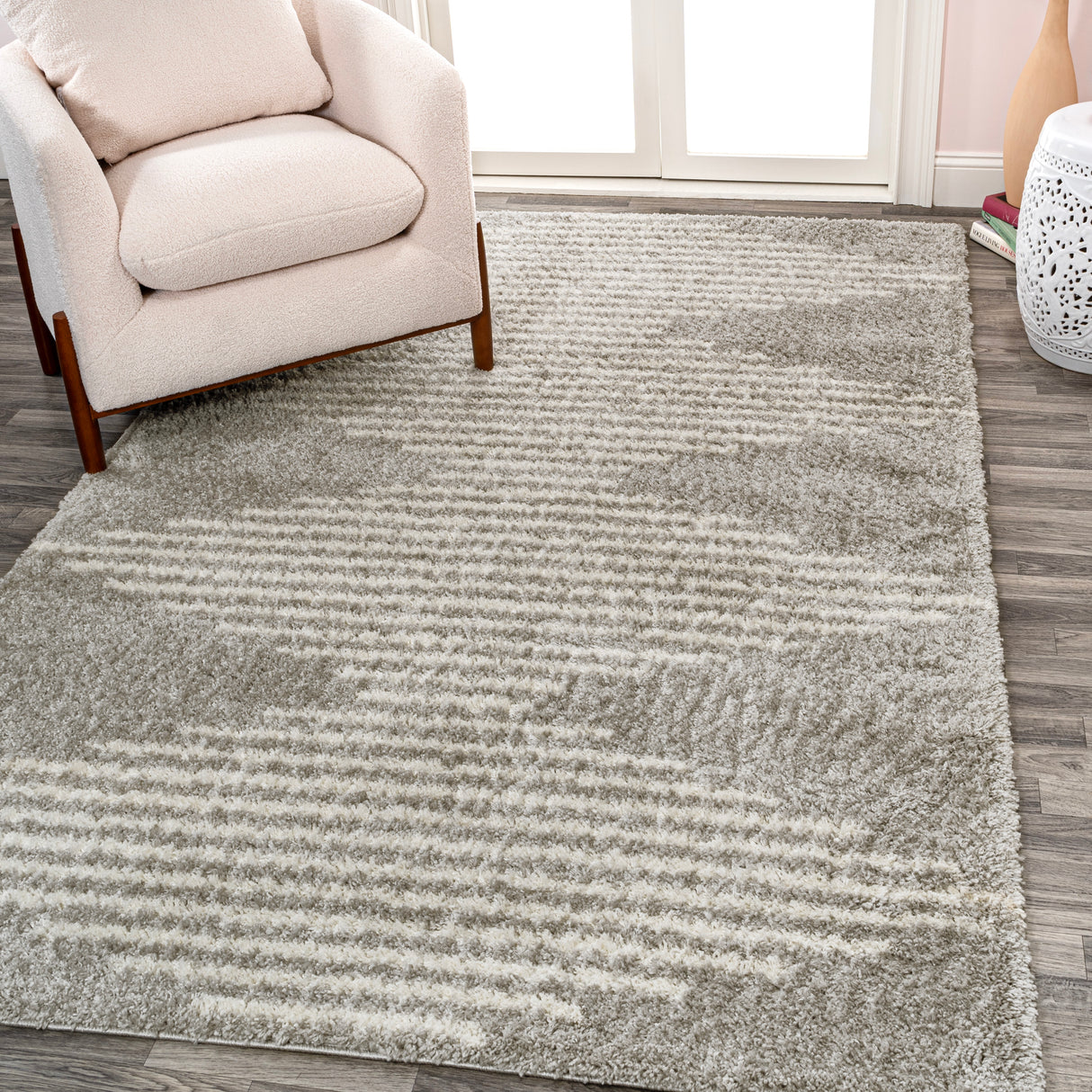 Elm-Diamond-Stripe-Geometric-Shag-Area-Rug-Area-Rugs