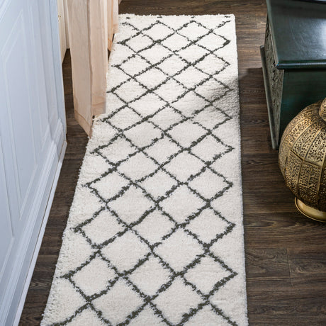 Cami-Moroccan-Style-Diamond-Shag-Runner-Rug-Runner-Rugs