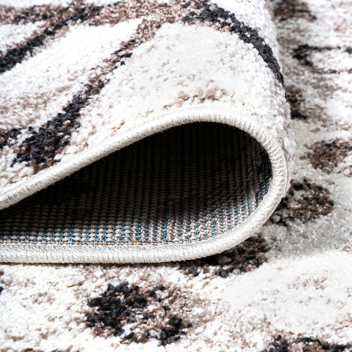 Aksil Moroccan Diamond Runner Rug