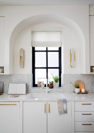 Alvora | Oblong Alabaster Wall Sconce with Brass Accents | Warm Diffused Glow for Foyers