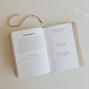 Inspirational Productivity Journal: You Are Strong & Courageous