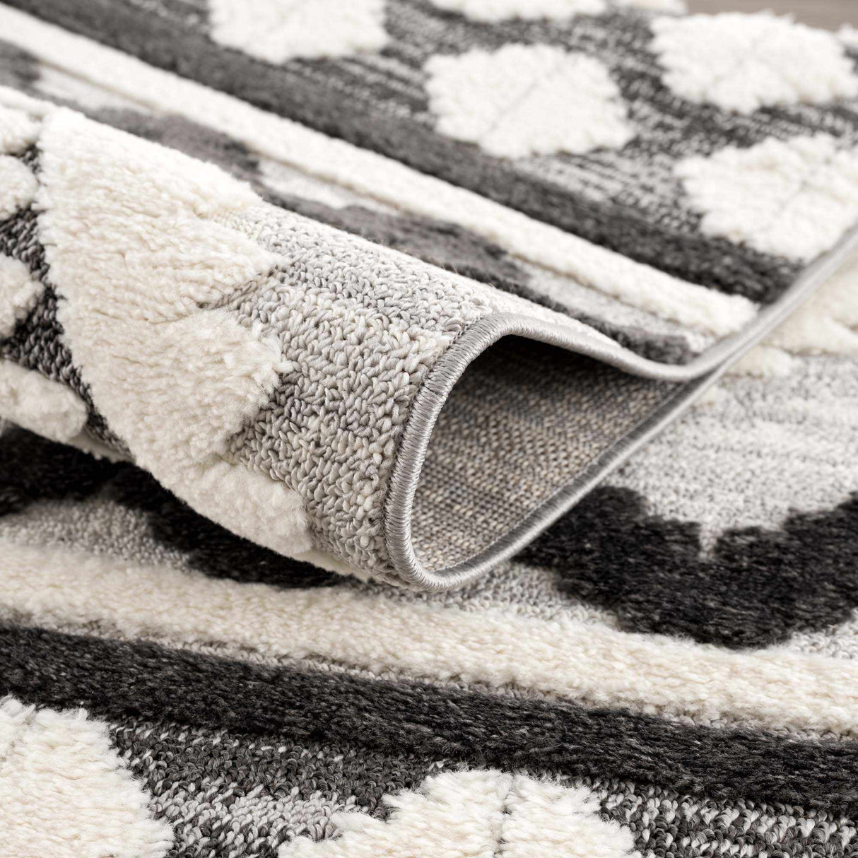 Dinganen High/Low Pile Area Rug