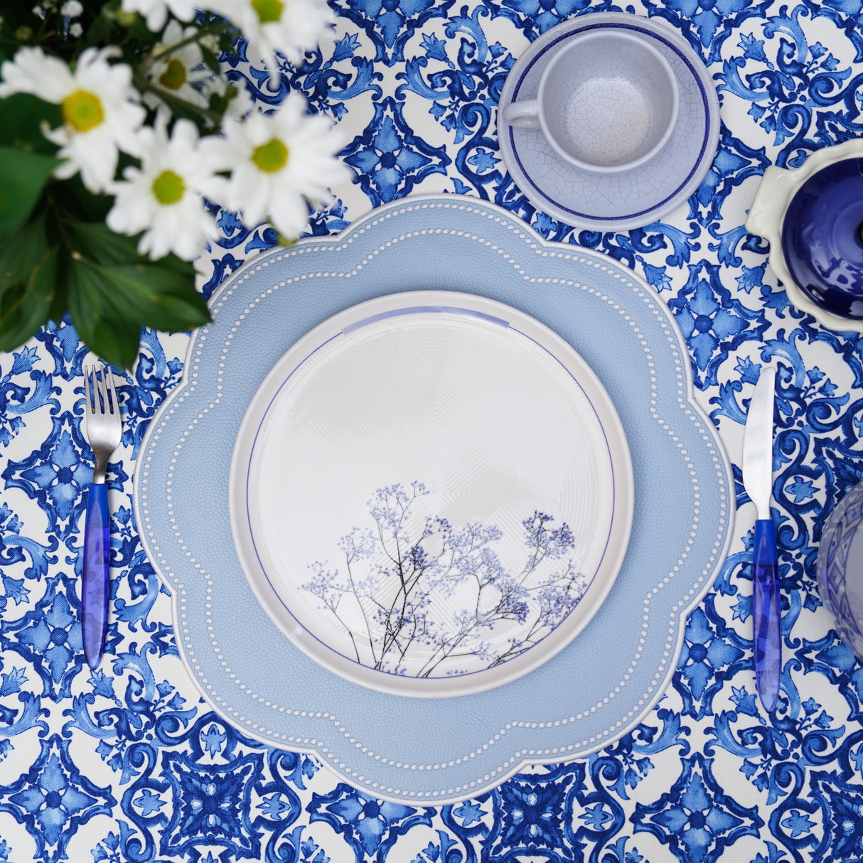 NURTURE SKY BLUE SCALLOPED FAUX LEATHER PLACEMAT