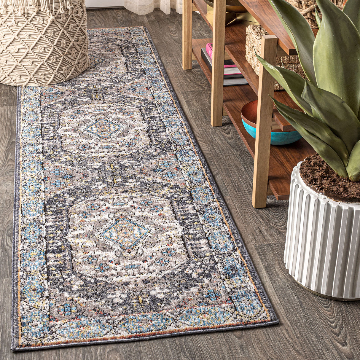 Kesan Vintage Medallion Runner Rug