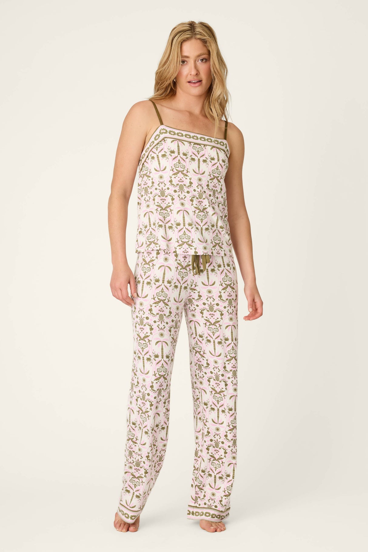 Déjà Vu Dreams Tiki Time Long PJ Set
