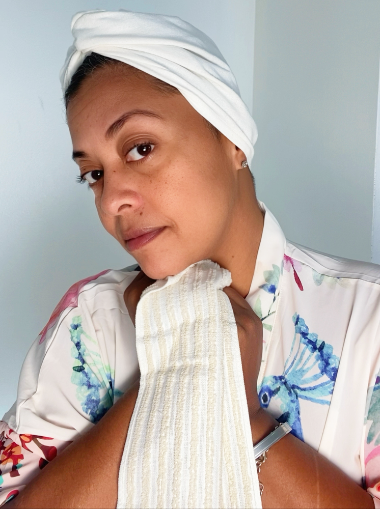 Magic Exfoliating Face Towel - 100% RAW Silk
