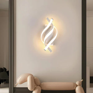 Curved Spiral LED Wall Lamp – Modern Light Fixture for Bedroom, Living Room, Hall