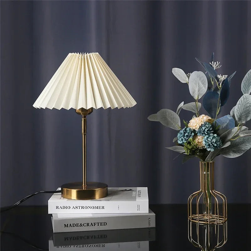 Adjustable Pleated LED Table Lamp – Retro E27 Desk Light for Bedroom & Living Room