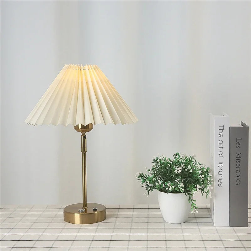 Adjustable Pleated LED Table Lamp – Retro E27 Desk Light for Bedroom & Living Room