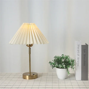 Adjustable Pleated LED Table Lamp – Retro E27 Desk Light for Bedroom & Living Room