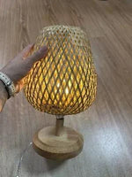 Natural Bamboo Rattan Table Lamp Hand-Woven Bedside Lamp for Bedroom & Living Room