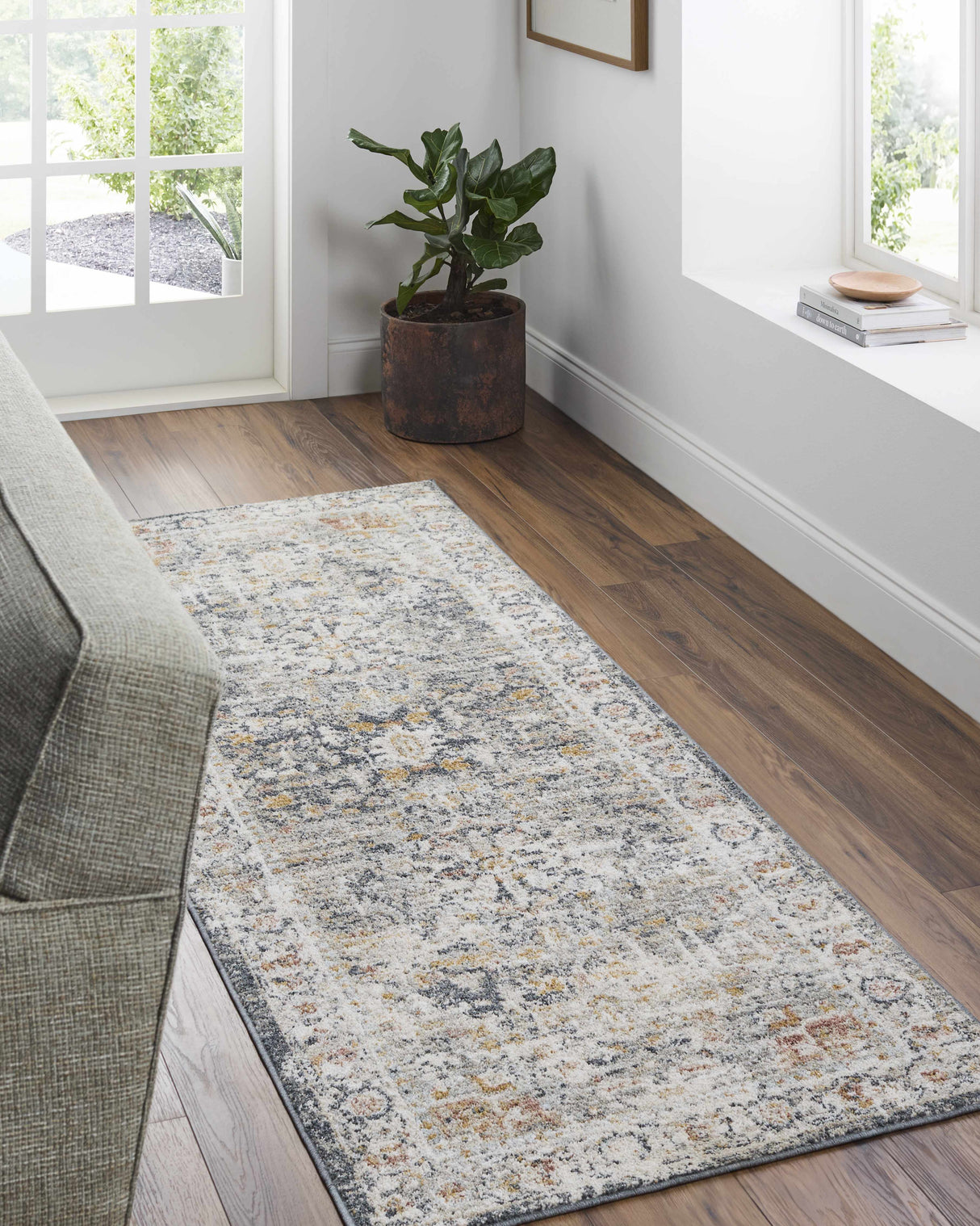 Ivria Navy & Rust Area Rug
