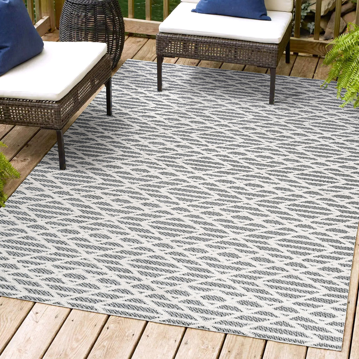 Ararat-High-Low-Pile-Moroccan-Diamond-Modern-Indoor/Outdoor-Area-Rug-Outdoor-Rugs