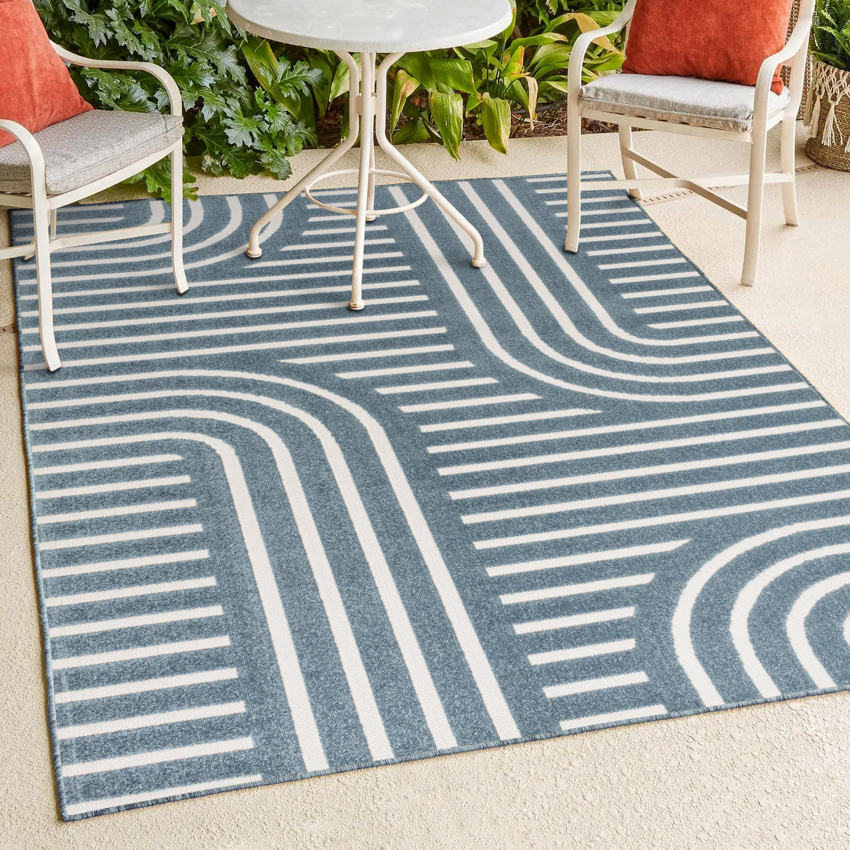 Anders High-Low MidCentury Modern Arch Stripe Two-Tone Indoor/Outdoor Area Rug
