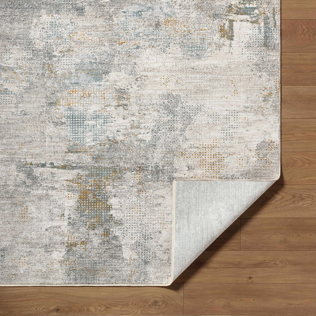 Gryta Textured Rug with Fringes