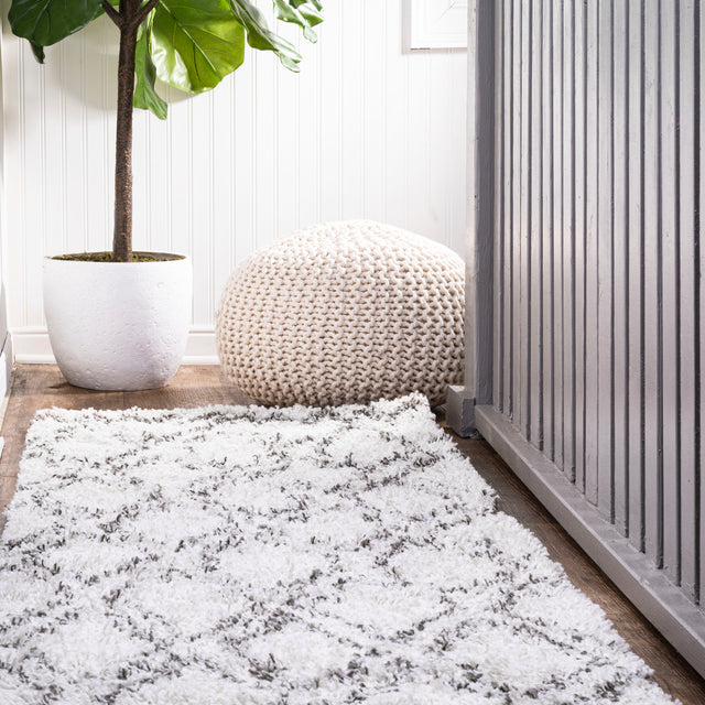 Soller-Diamond-Trellis-Shag-Runner-Rug-Runner-Rugs