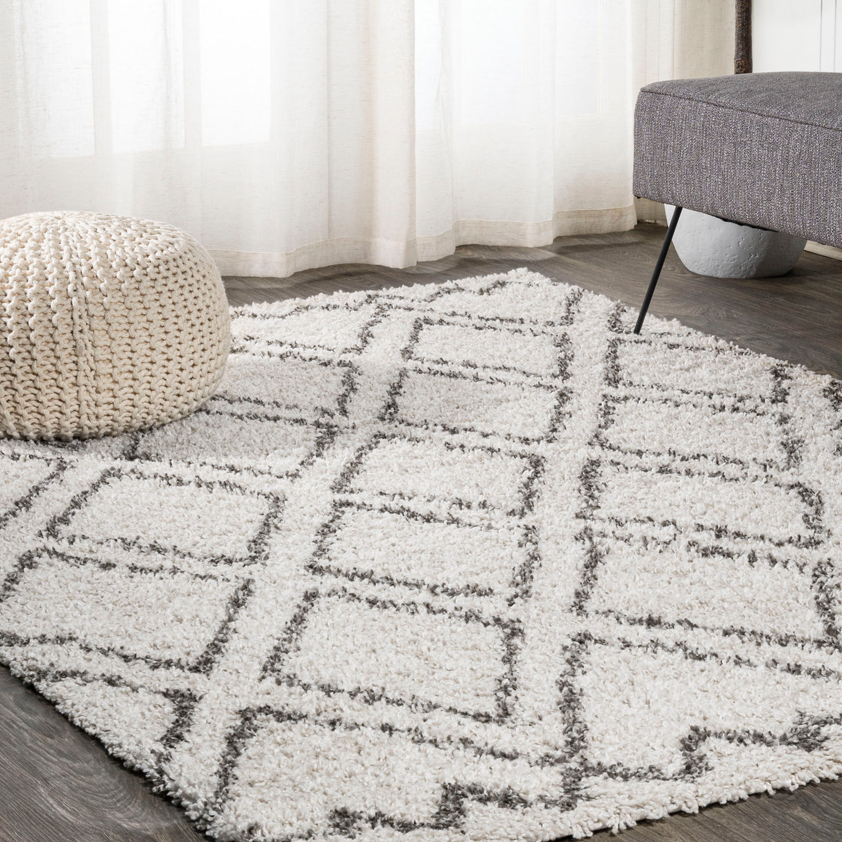 Soller-Diamond-Trellis-Shag-Area-Rug-Area-Rugs