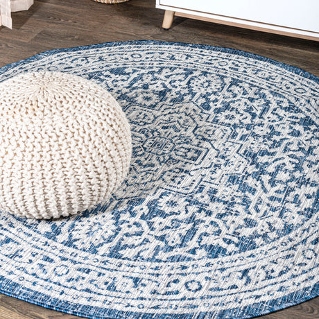 Sinjuri Medallion Weave Indoor/Outdoor Round Area Rug