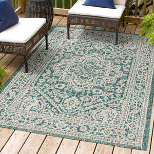 Sinjuri Medallion Textured Weave Indoor/Outdoor Area Rug