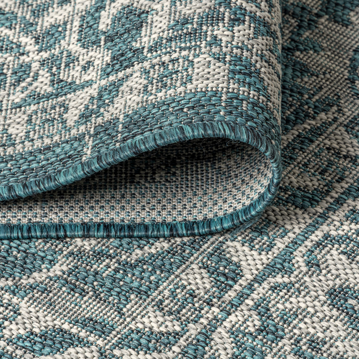 Palazzo Vine and Border Textured Weave Indoor/Outdoor Runner Rug