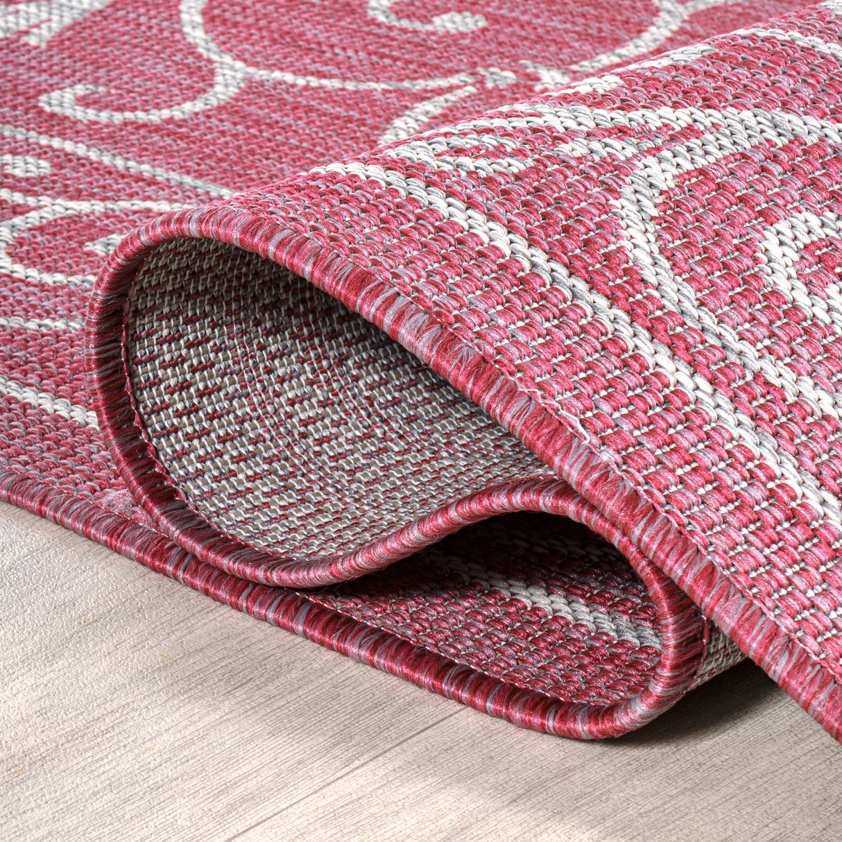 Charleston Vintage Filigree Textured Indoor/Outdoor Round Area Rug