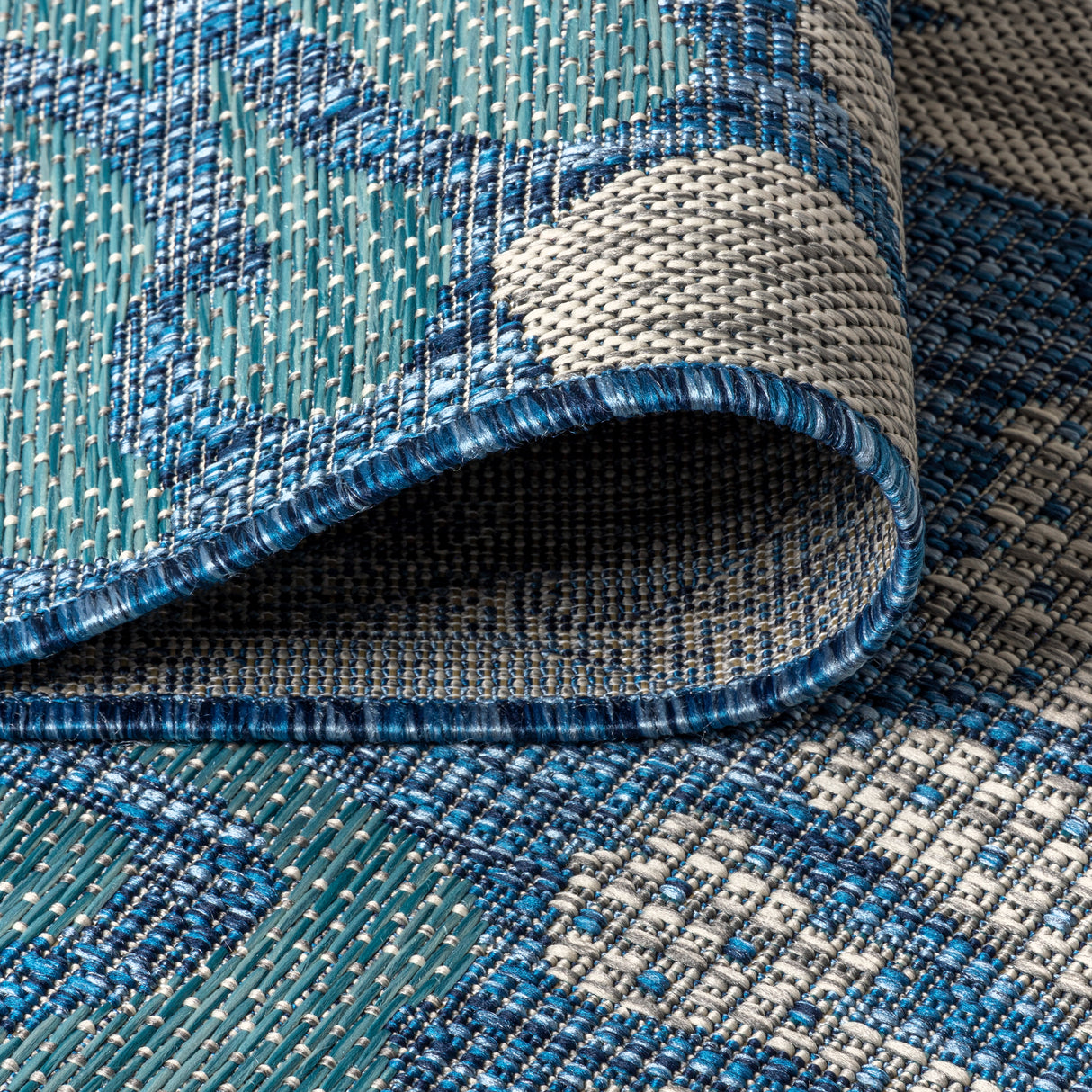 Zinnia Modern Floral Textured Weave Indoor/Outdoor Area Rug
