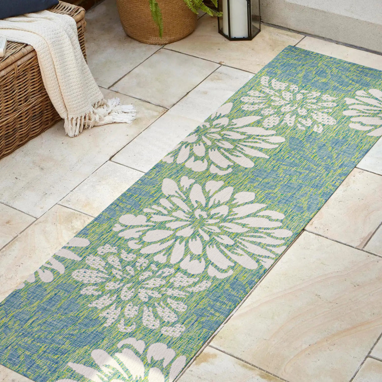 Zinnia Modern Floral Textured Weave Indoor/Outdoor Runner Rug