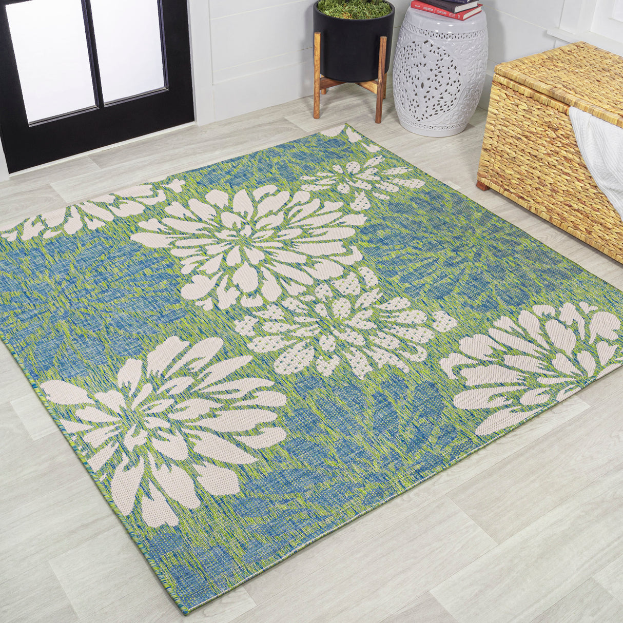 Zinnia Modern Floral Textured Indoor/Outdoor Square Area Rug