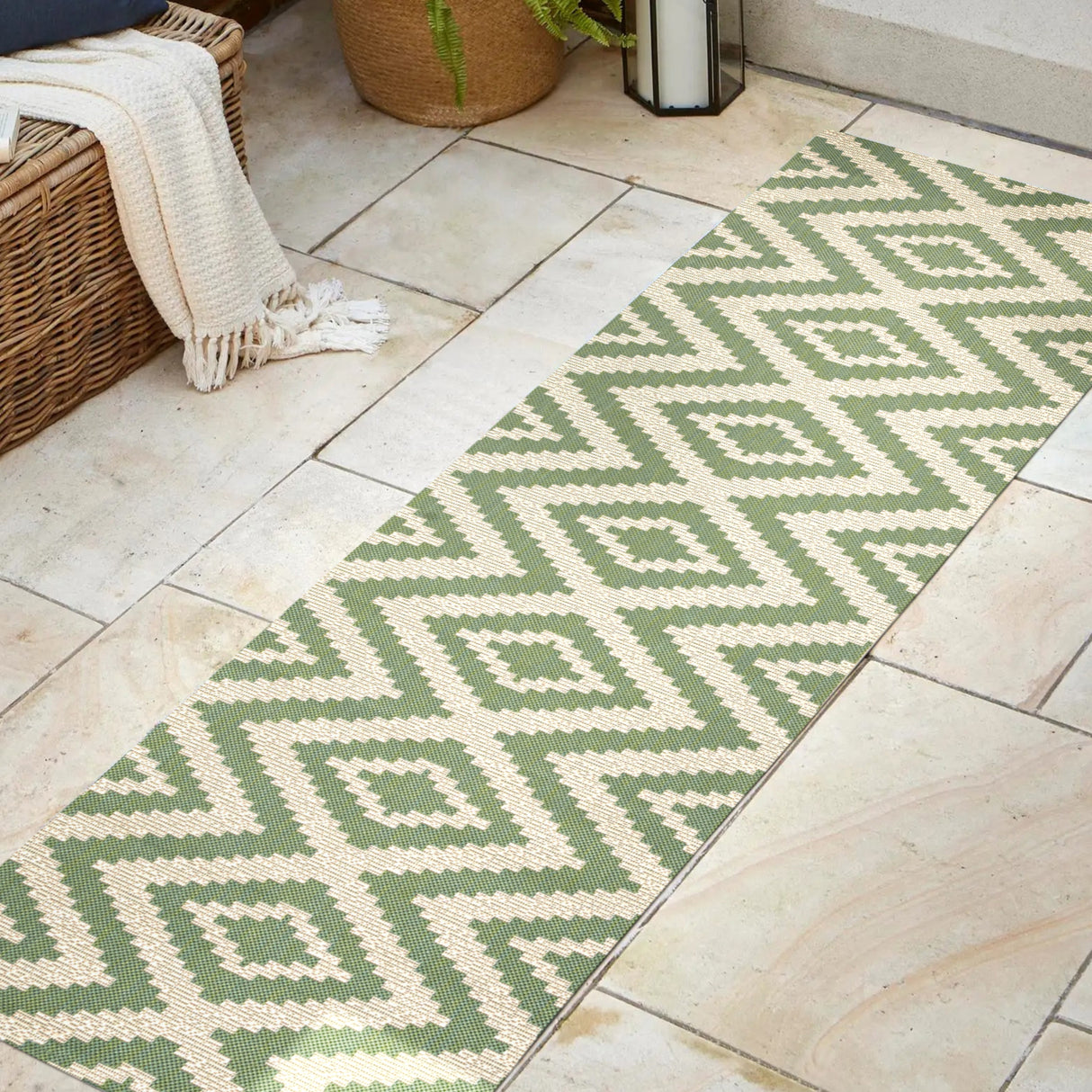 Sintra Diamond Tribal Indoor/Outdoor Runner Rug