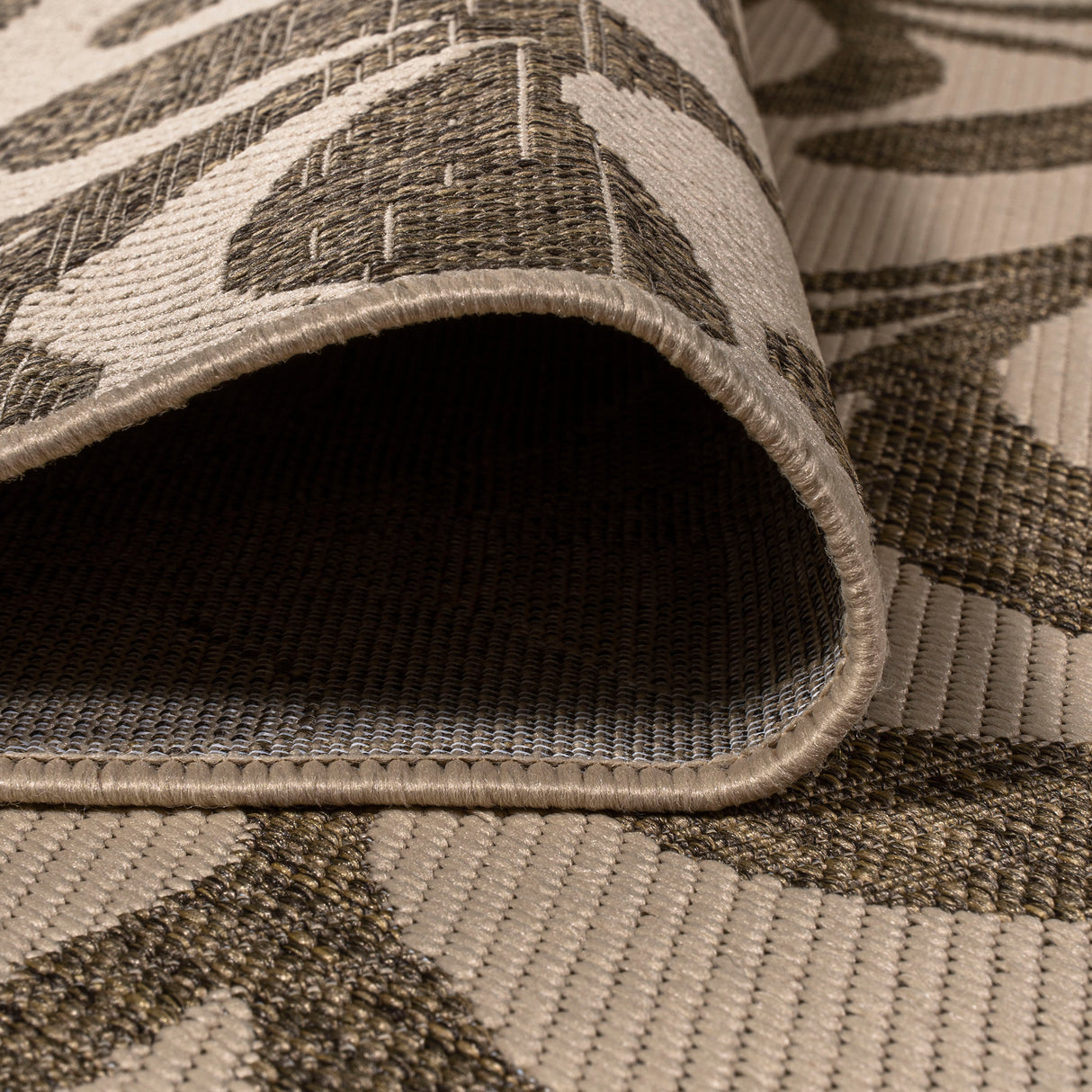 Vine All Over Indoor/Outdoor Runner Rug