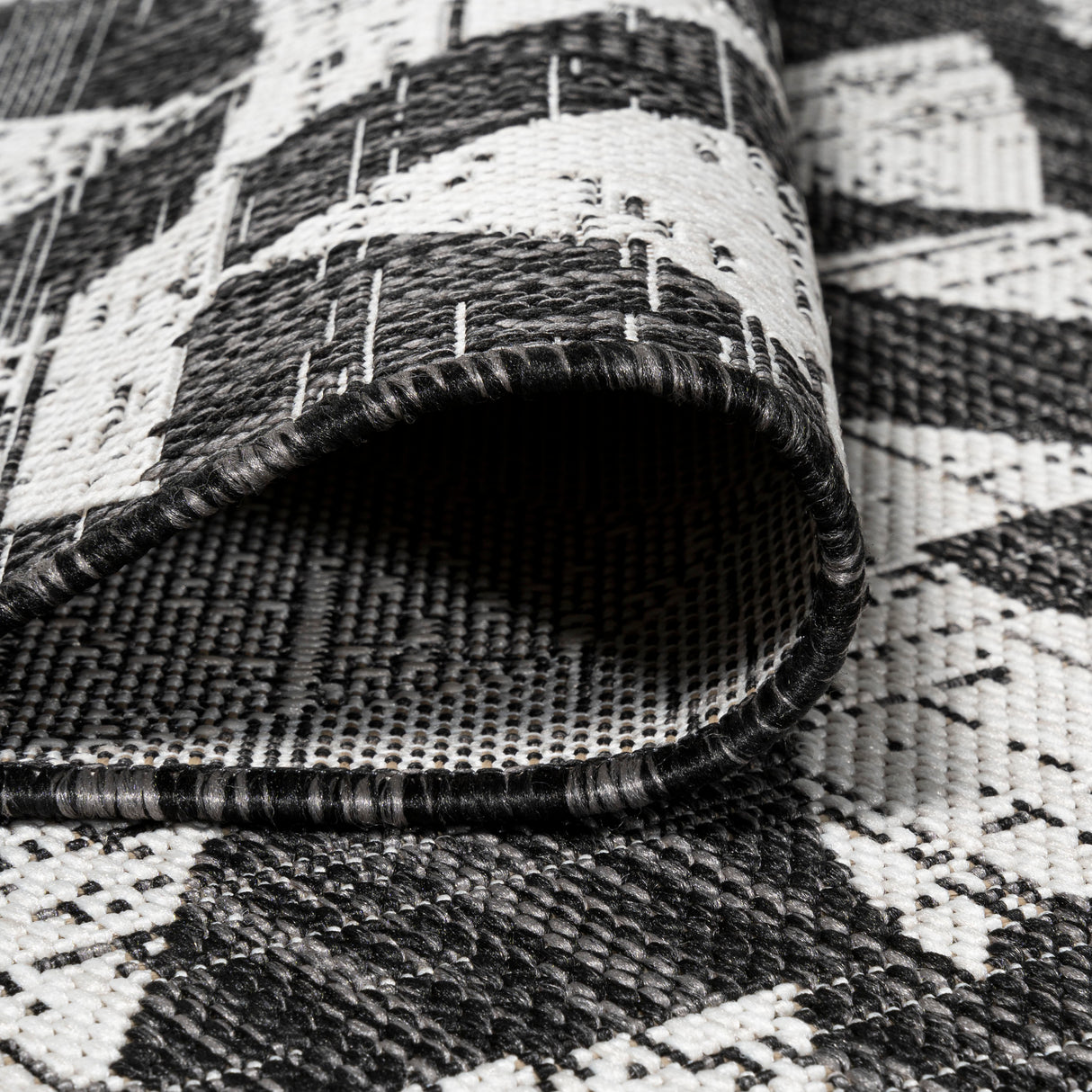 Andratx Modern Tribal Geometric Indoor/Outdoor Area Rug