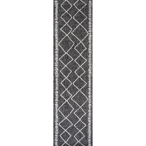 Derya Tribal Diamond Trellis Indoor/Outdoor Runner Rug