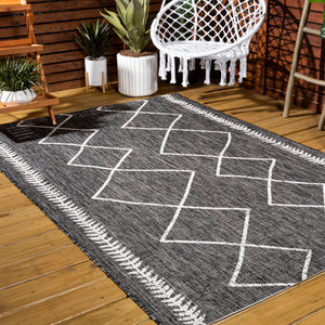 Derya Tribal Diamond Trellis Indoor/Outdoor Modern Area Rug