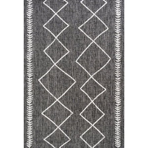 Derya Tribal Diamond Trellis Indoor/Outdoor Area Rug