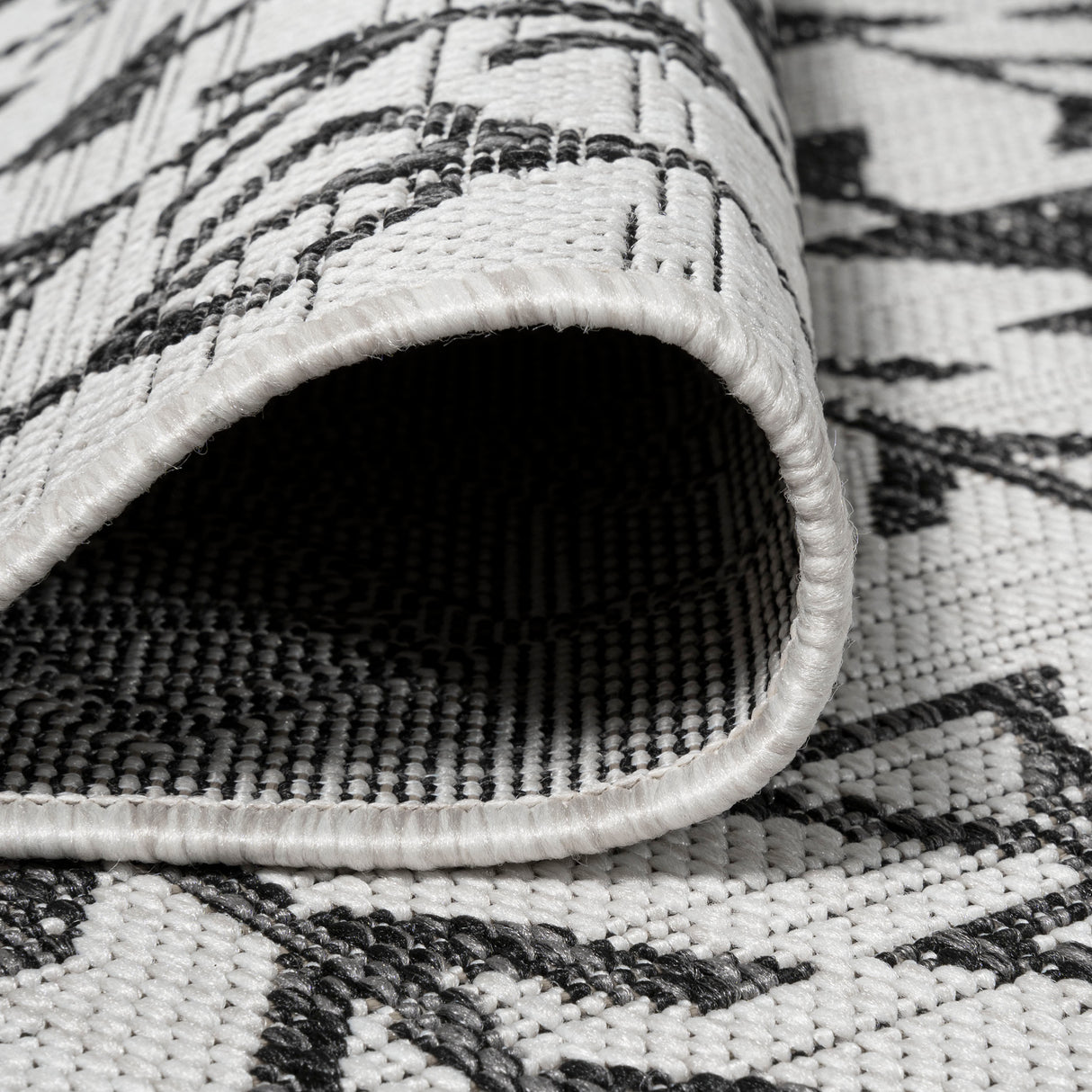 Tokay Bohemian Geometric Indoor/Outdoor Runner Rug