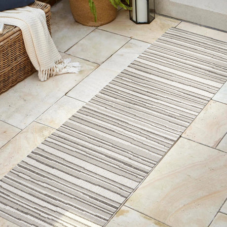Castara Wavy Stripe Modern Indoor/Outdoor Runner Rug