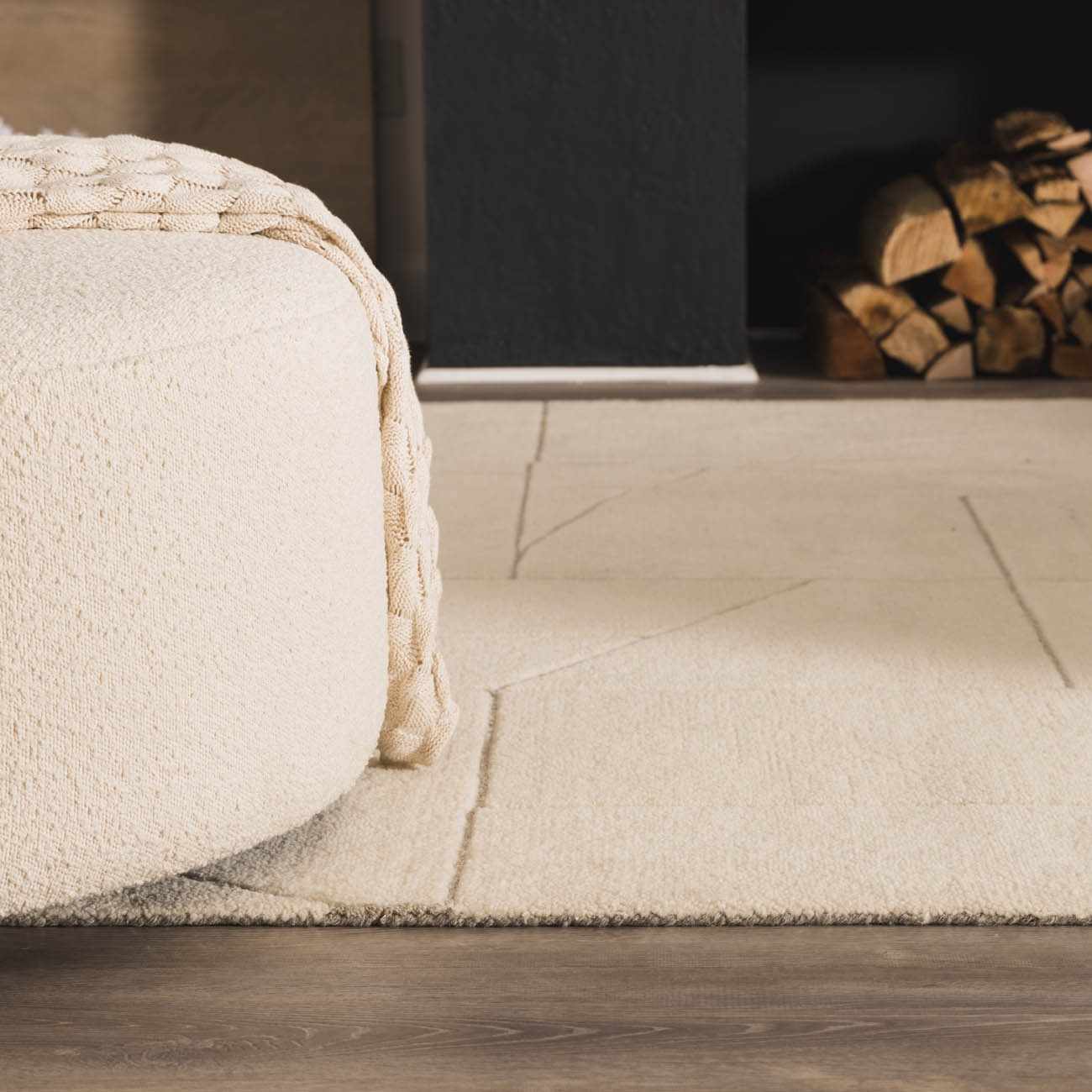 Fusao Off White Area Rug