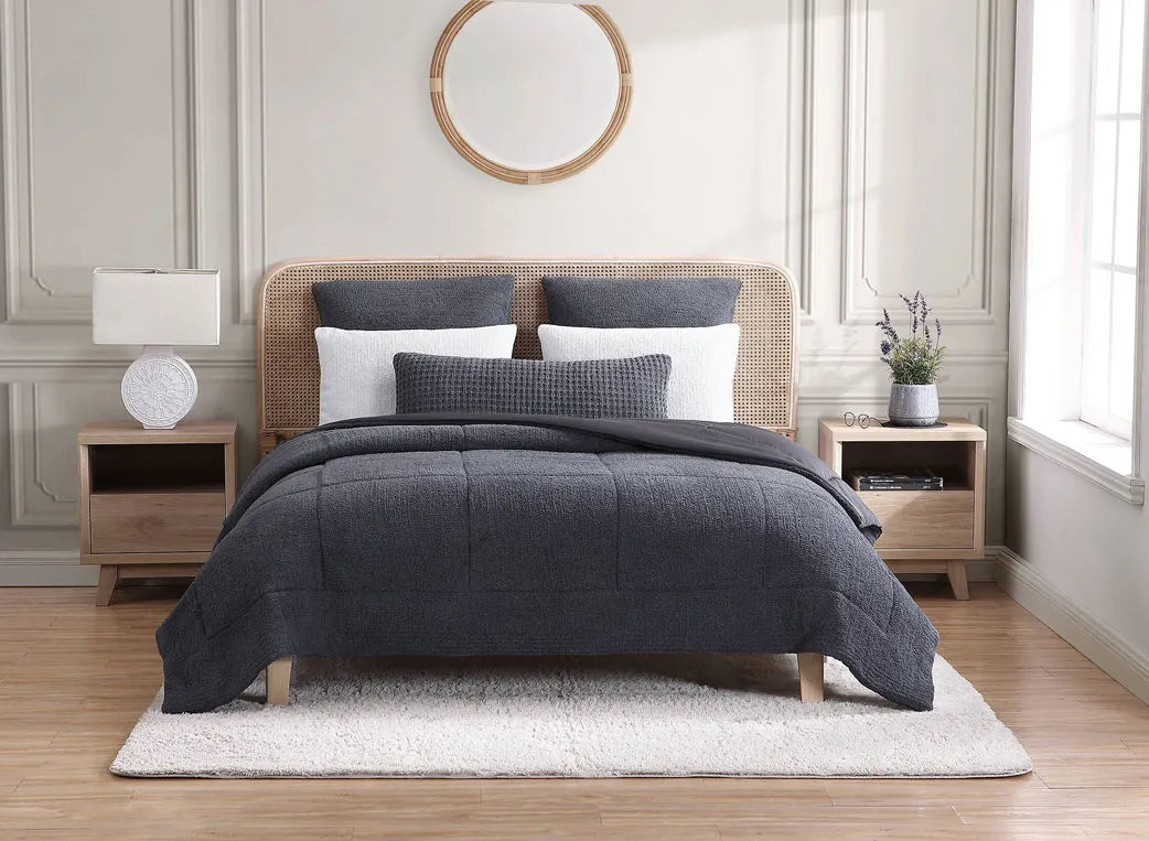 Snug + Lumière Sham Set