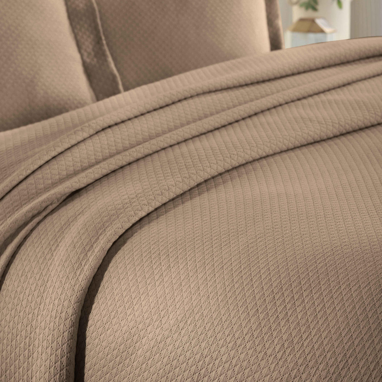 Solitaire Jacquard Matelassé Cotton Diamond Solitaire Bedspread Set - Bedspread by Superior Brand